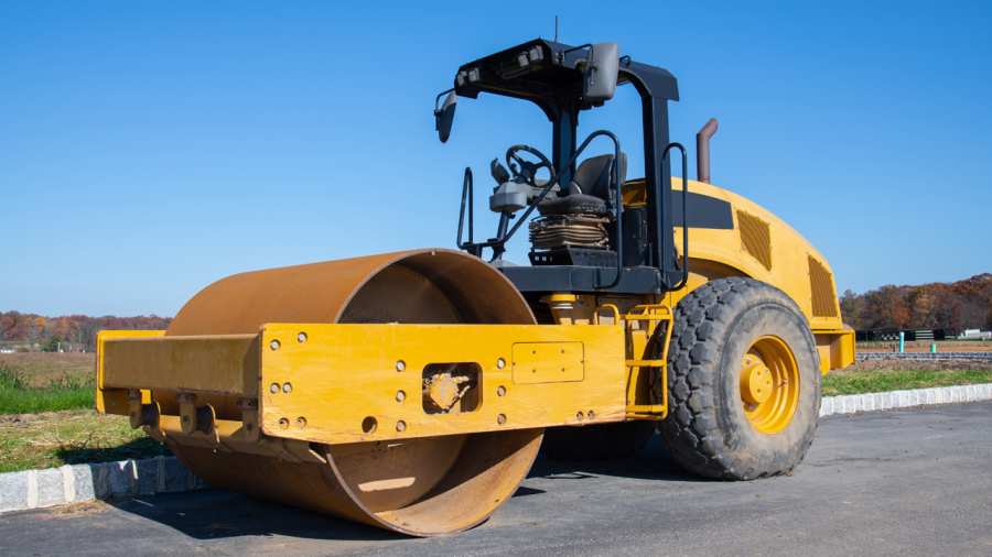 inchiriere cilindru compactor