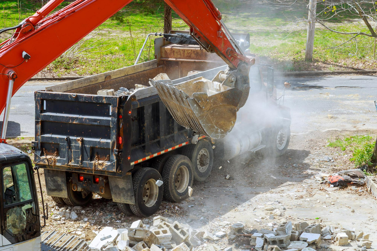 Reciclarea molozului direct pe șantier cum reduci costurile